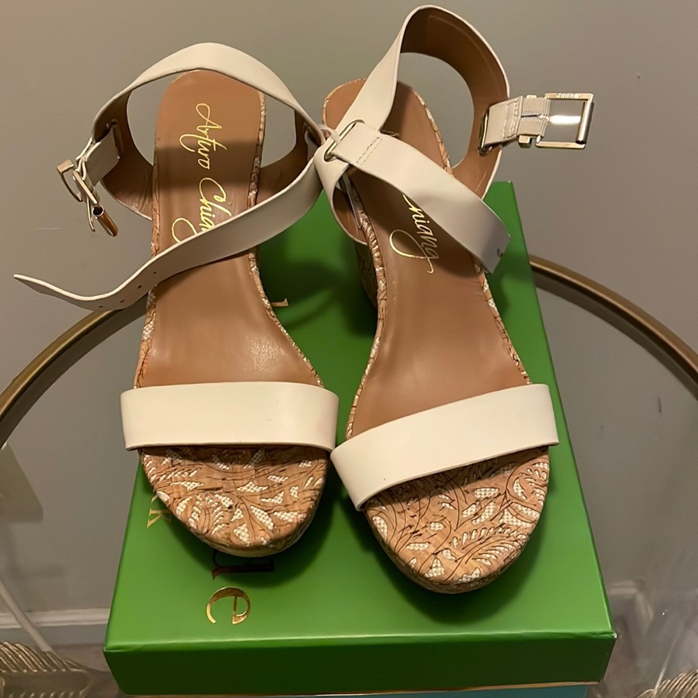 Arturo Chiang Wedges 10